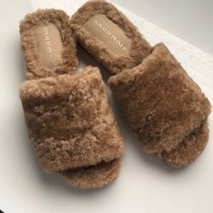 Final Price - Donald Plummer Shearling Slides